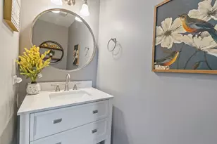 946 Pin Oak Cir, Cary, IL 60013 - Photo 12