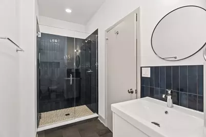 2030 N Oakley Avenue #1F, Chicago, IL 60647 - Photo 12