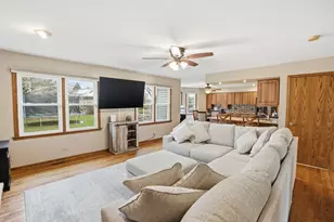 1122 Douglas Ln, Crete, IL 60417 - Photo 10