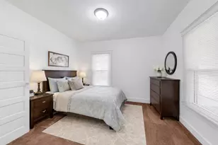 534 N May St, Aurora, IL 60506 - Photo 16