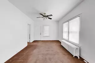 534 N May St, Aurora, IL 60506 - Photo 8