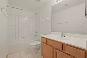 611 Belmont Ln, Carol Stream, IL 60188 - Photo 20
