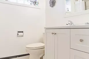 3890 Gregory Dr, Northbrook, IL 60062 - Photo 16