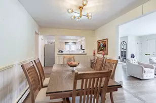 3890 Gregory Dr, Northbrook, IL 60062 - Photo 8