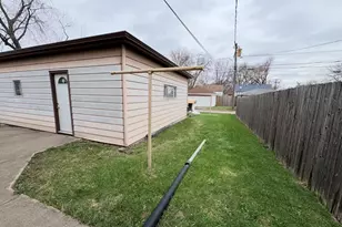 109 S Reedwood Dr, Joliet, IL 60436 - Photo 22