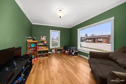 107 E Comanche Avenue, Shabbona, IL 60550 - Photo 6