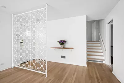 7012 N Kenton Avenue, Lincolnwood, IL 60712 - Photo 10