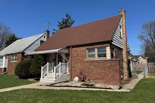 116 163rd St, Calumet City, IL 60409 - Photo 2