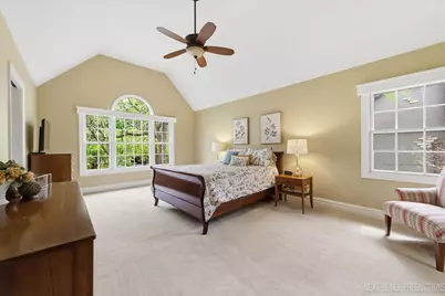 1005 Stonehedge Road, Saint Charles, IL 60174 - Photo 26