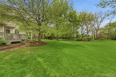 1005 Stonehedge Road, Saint Charles, IL 60174 - Photo 6