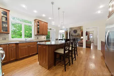 1005 Stonehedge Road, Saint Charles, IL 60174 - Photo 14