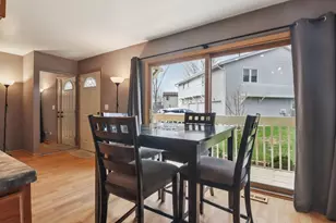 225 Foxhead Ct, Bolingbrook, IL 60440 - Photo 4