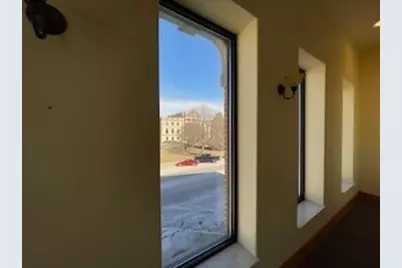 160 W State Street, Sycamore, IL 60178 - Photo 10