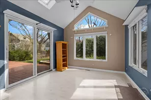 1120 N Brainard St, Naperville, IL 60563 - Photo 4