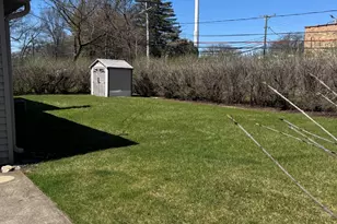 2018 E Ivy Ln, Mount Prospect, IL 60056 - Photo 34