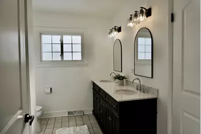 2018 E Ivy Lane, Mount Prospect, IL 60056 - Photo 16