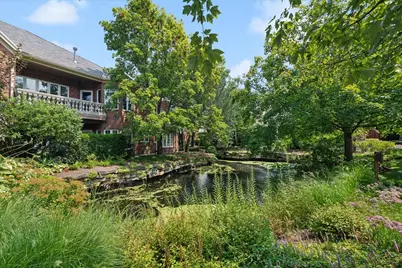 332 Regent Wood Road #332, Northfield, IL 60093 - Photo 2