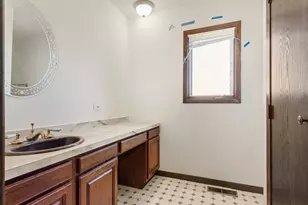 1726 E Lincoln Ave, Des Plaines, IL 60018 - Photo 16