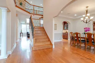 878 Writer Ct, Vernon Hills, IL 60061 - Photo 4