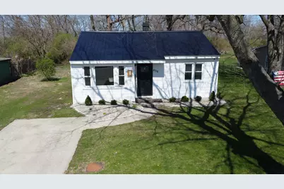 850 E Locust Street, Watseka, IL 60970 - Photo 2