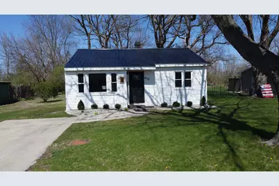 850 E Locust Street, Watseka, IL 60970 - Photo 1