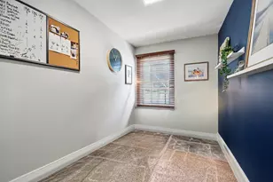 923 Oxford Rd, Glen Ellyn, IL 60137 - Photo 12