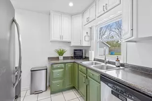 626 Sherman St, Downers Grove, IL 60515 - Photo 6