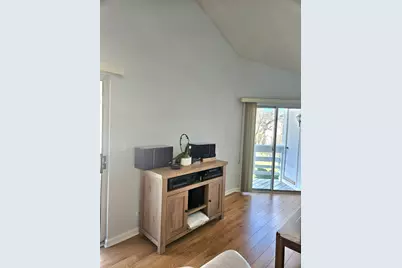 1068 Courtland Drive #1068, Buffalo Grove, IL 60089 - Photo 4