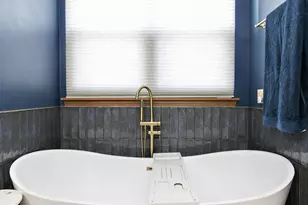 100 S Constitution Dr, Aurora, IL 60506 - Photo 18