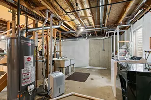 100 S Constitution Dr, Aurora, IL 60506 - Photo 24