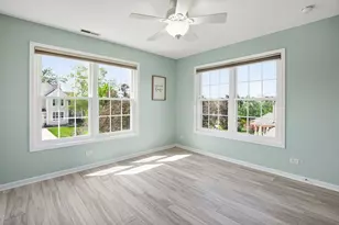 215 S Winthrop Dr, Round Lake, IL 60073 - Photo 18