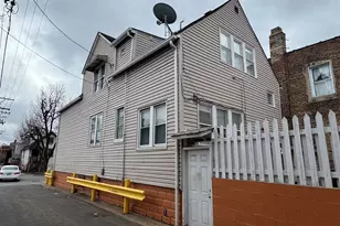 2814 W Fletcher St, Chicago, IL 60618 - Photo 2