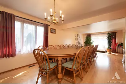 9345 S 82nd Court, Hickory Hills, IL 60457 - Photo 4