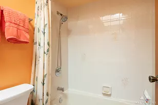 9345 S 82nd Ct, Hickory Hills, IL 60457 - Photo 12