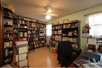 9345 S 82nd Court, Hickory Hills, IL 60457 - Photo 18