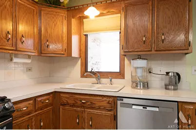9345 S 82nd Court, Hickory Hills, IL 60457 - Photo 10