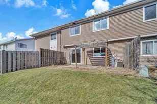 454 Esselen Ct, Carol Stream, IL 60188 - Photo 20