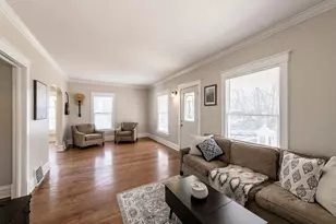 655 Glenwood Ave, Joliet, IL 60435 - Photo 8