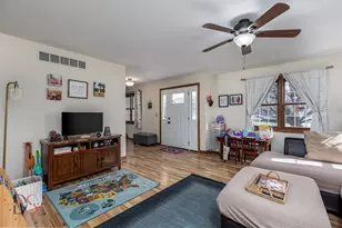 808 Kimberly Ln, Ottawa, IL 61350 - Photo 6