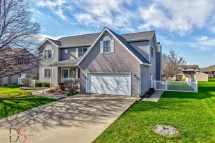 808 Kimberly Ln, Ottawa, IL 61350 - Photo 1