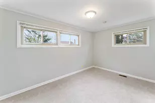 1484 N Hicks Rd, Palatine, IL 60067 - Photo 14