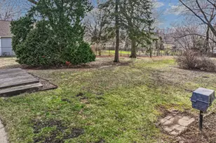 1484 N Hicks Rd, Palatine, IL 60067 - Photo 20