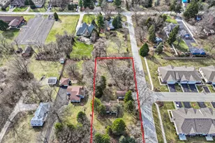 1484 N Hicks Rd, Palatine, IL 60067 - Photo 2