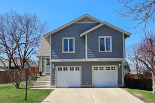 126 Borris Cir, Streamwood, IL 60107 - Photo 1