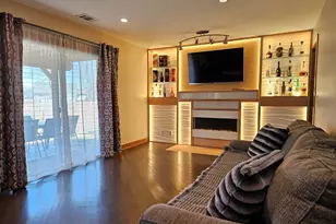 126 Borris Cir, Streamwood, IL 60107 - Photo 22