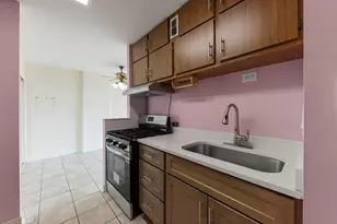33 N Main St, Lombard, IL 60148 - Photo 10