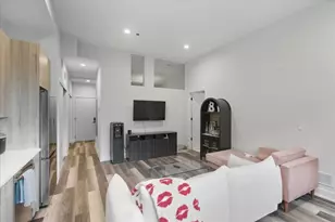 2317 N Clark St, Chicago, IL 60614 - Photo 4