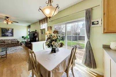 447 Talismon Court, Crystal Lake, IL 60012 - Photo 10