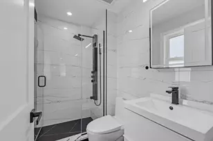 1135 N King Charles Ct, Palatine, IL 60067 - Photo 8