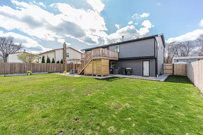 1135 N King Charles Court, Palatine, IL 60067 - Photo 32